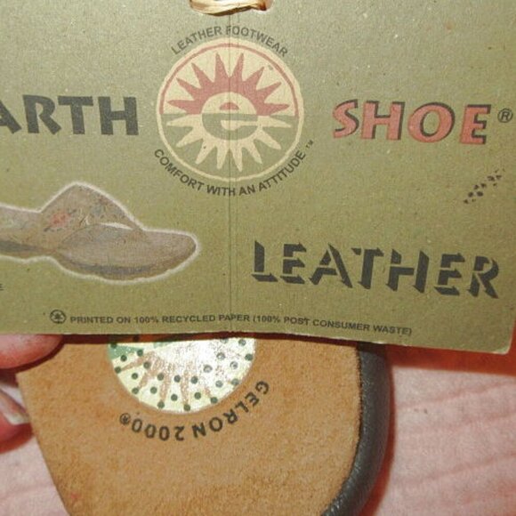 Earth Shoe GELRON 2000 Thong SANDALS Size 8 EMBROIDERED Embellished SUEDE Boho - Picture 7 of 12